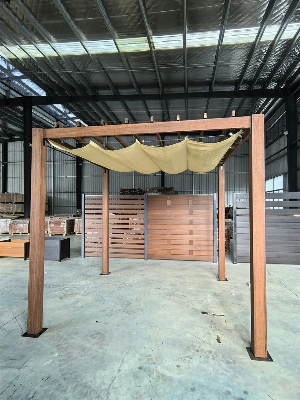 Tre cho Pergola